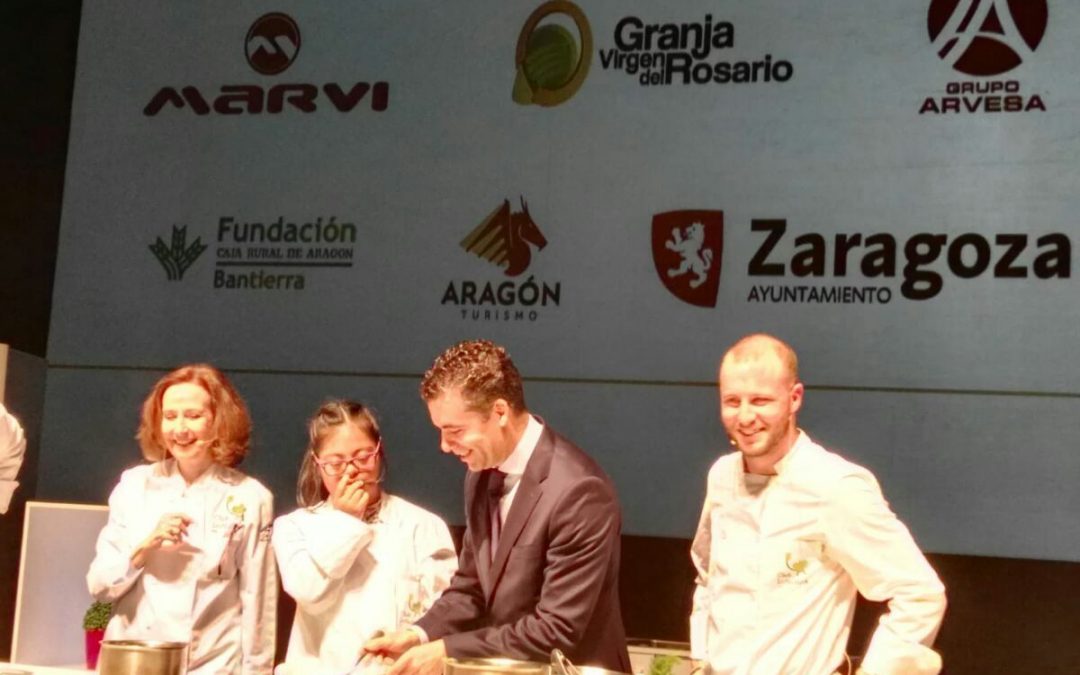Paco Roncero comparte fogones en la Gala Inclucina con los alumnos de Atades