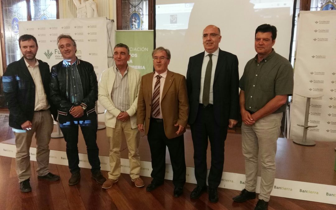 La iniciativa sosrural.org presentada en la sede de Caja Rural de Aragón