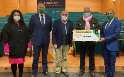La AECC logra en Calatayud 12.000 euros gracias a la Pañoleta Solidaria