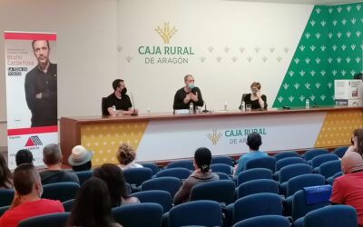 Bruno Cardeñosa presentó su libro “La vida se torció” en Caja Rural de Aragón