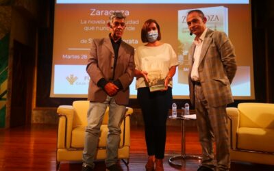 Santiago Morata presentó Zaragoza, la ciudad que nunca se rinde, en Caja Rural de Aragón