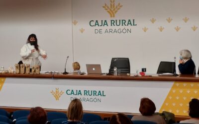 Olivia Valdellos impartió una charla sobre la importancia para nuestra salud de la reeducación nutricional