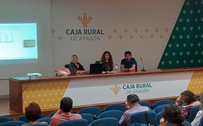 Emotiva presentación del libro «Juan verso a verso» en Caja Rural de Aragón